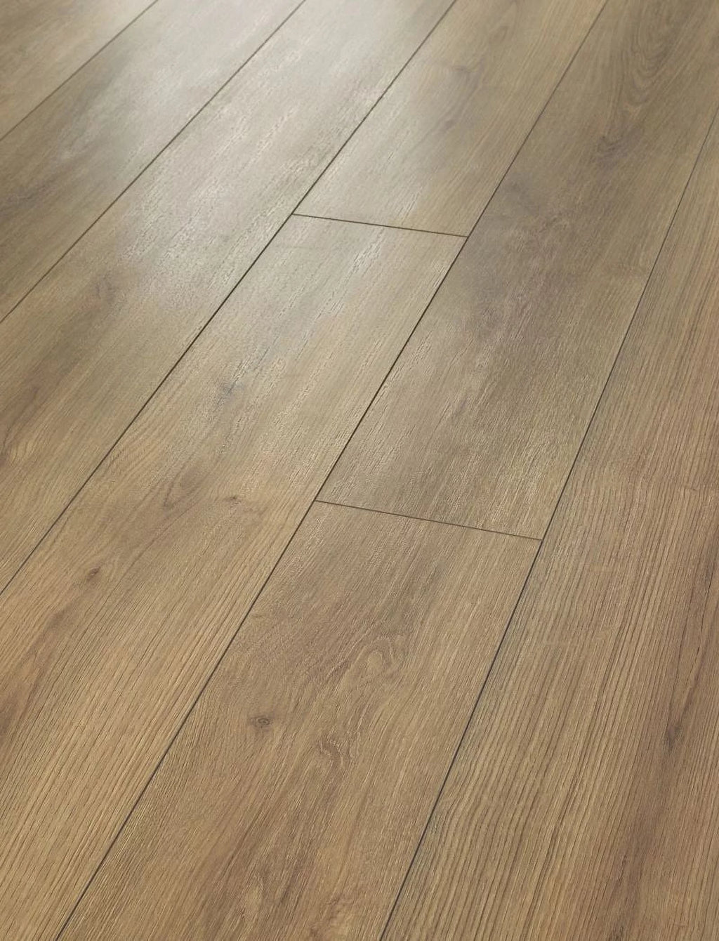 7.5" x 54" Laminate Wood Flooring Q162