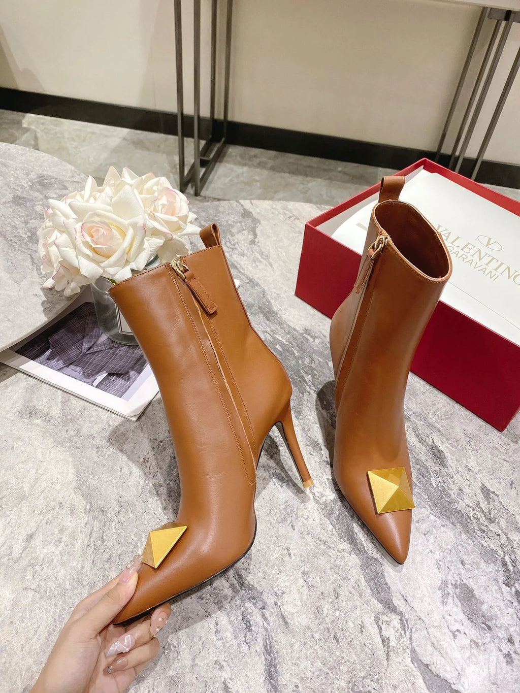 Women Boots E585706