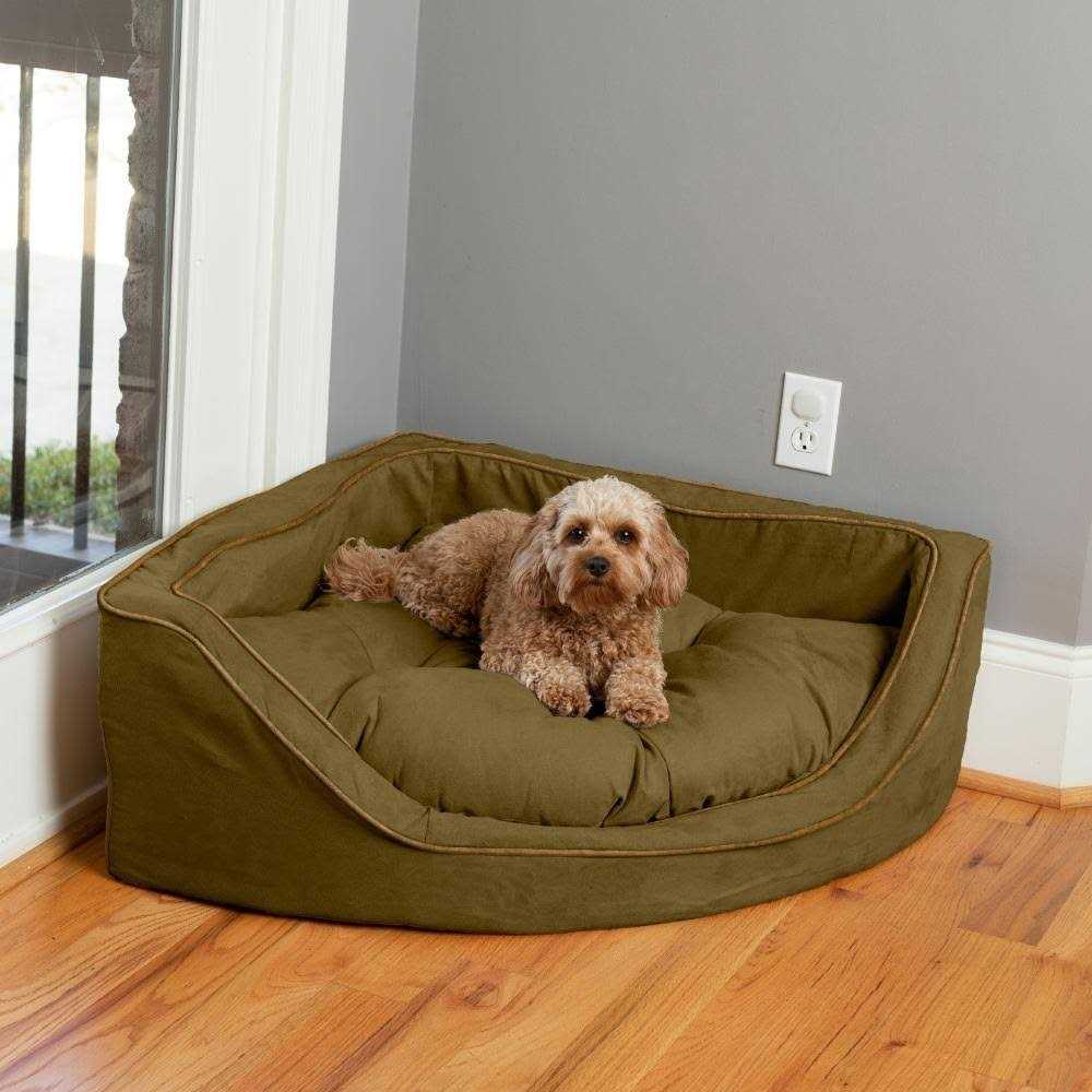 Overstuffed Corner Dog Bed L3866