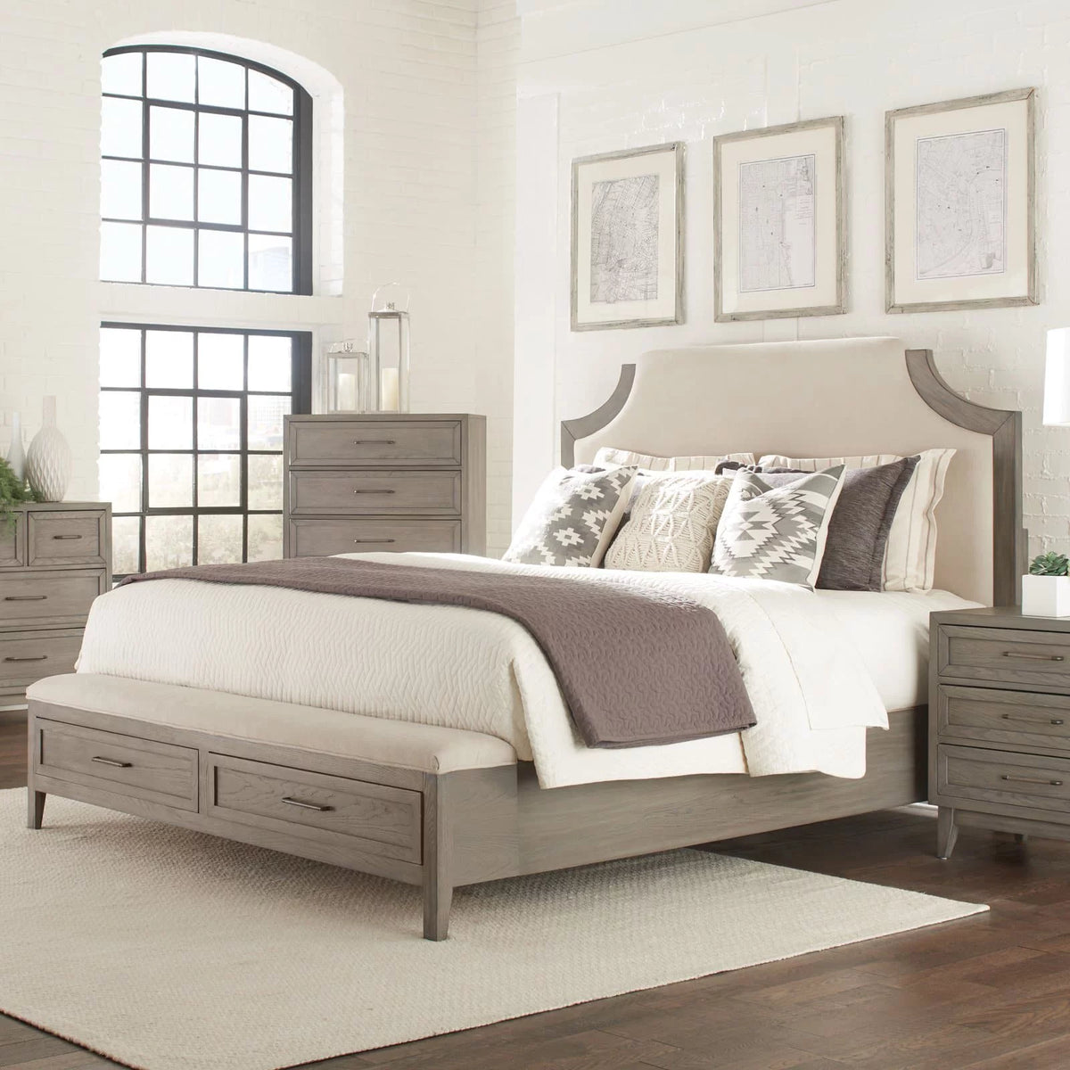 Upholstered Storage Bed R301
