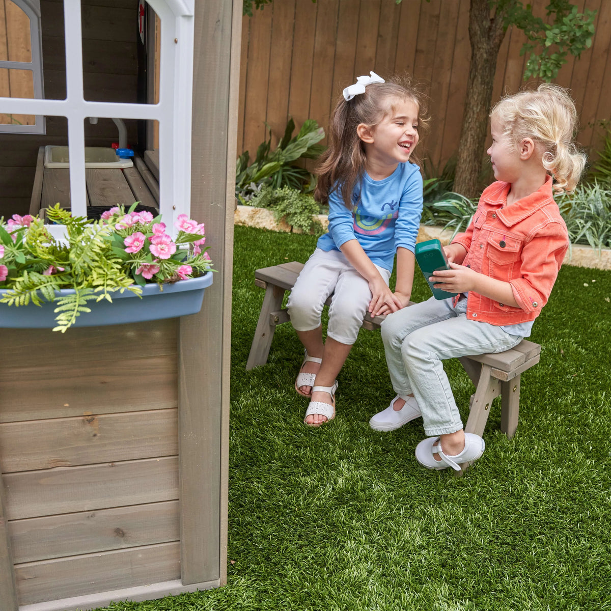 Wooden Outdoor Playhouse with Kitchen D6221