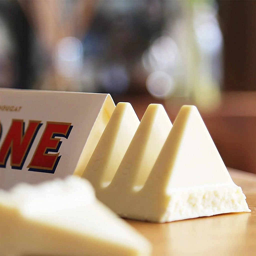White Chocolate Bar 12 Count U1704
