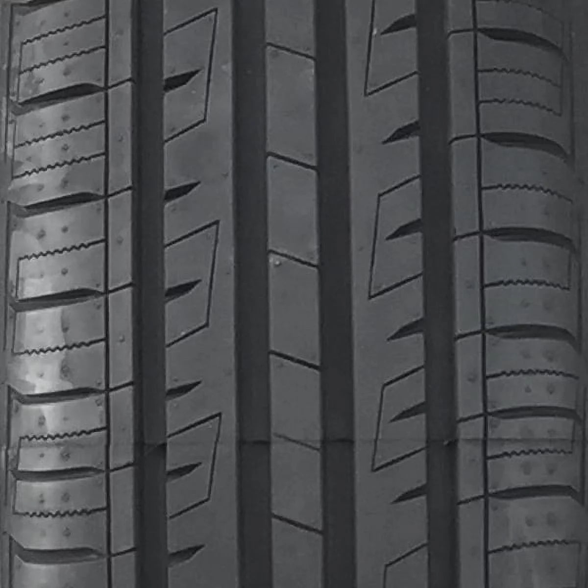 205/65R16 Tire L28706