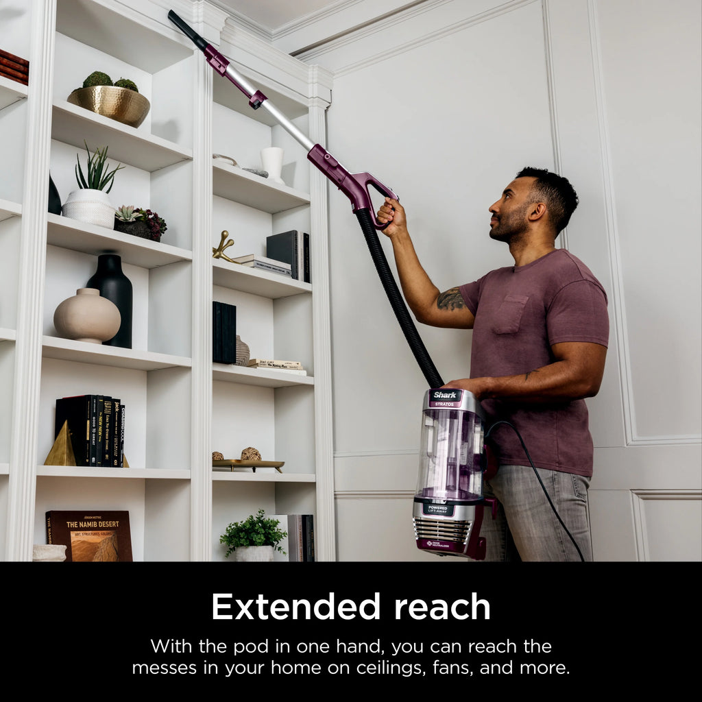 Upright Vacuum with Self-Cleaning Brushroll D225